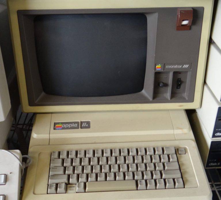 apple-iic-the-reuseum