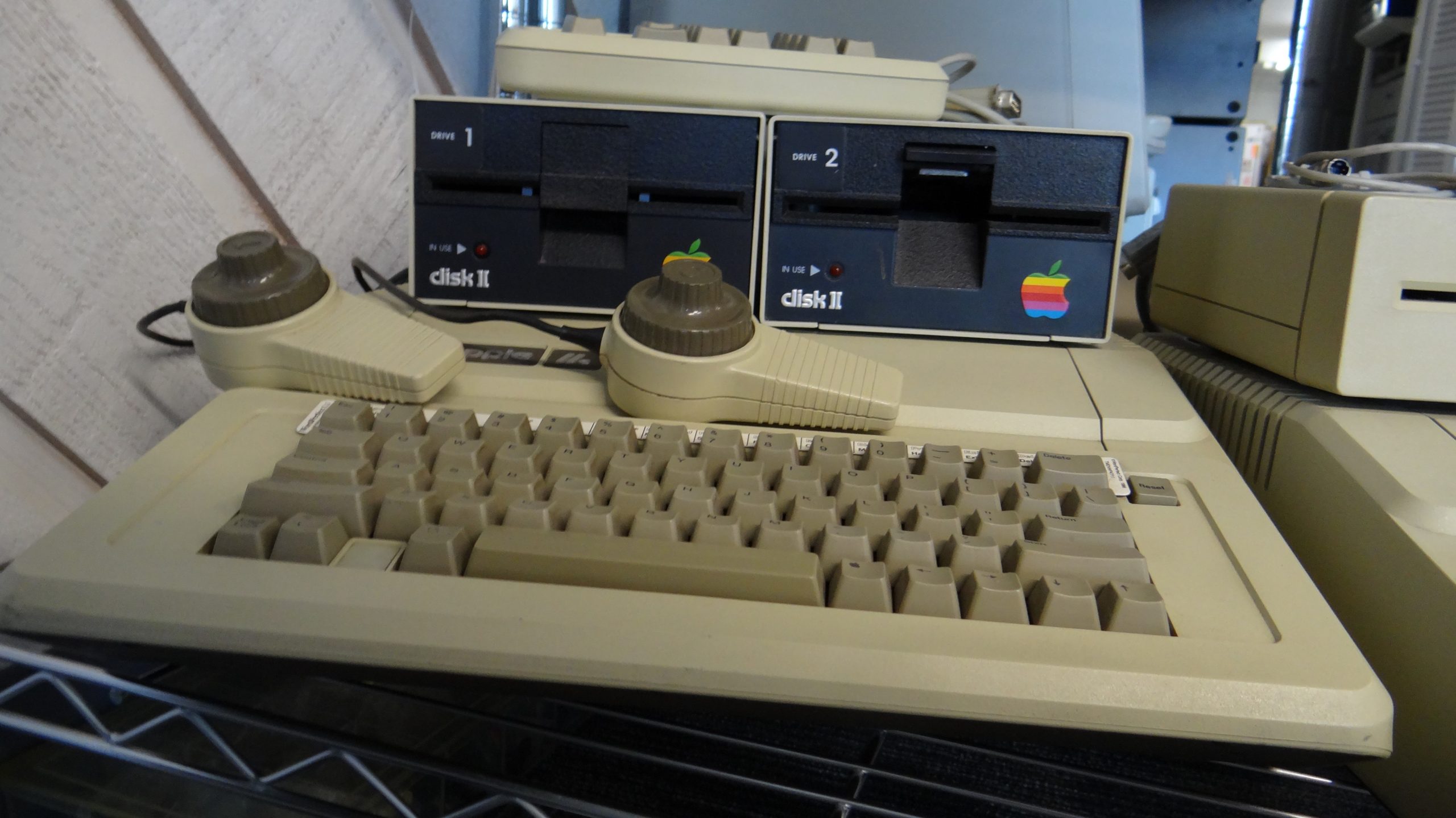 Apple IIe – The Reuseum